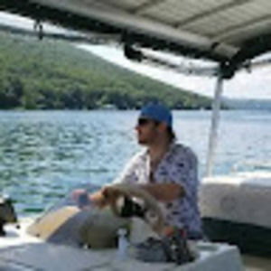 Meet your Posher, Adam